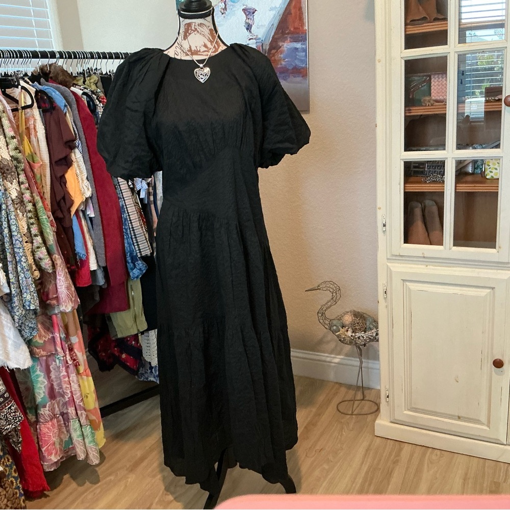FRAME EUC NO CALLOUTS Black Midi Dress with Puff Sleeves